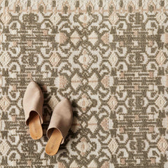 Hanita Hand-Knotted Accent Rug
