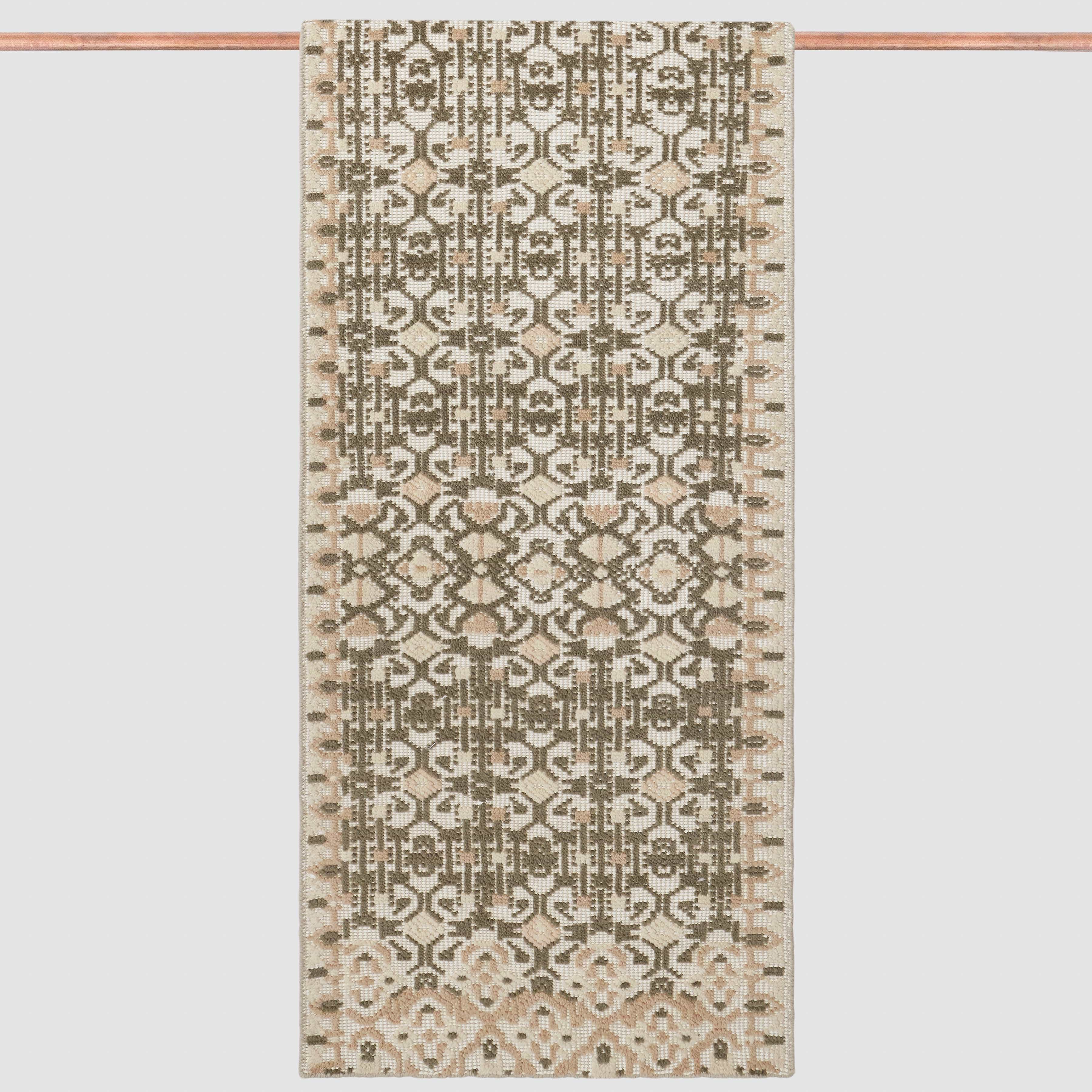 Hanita Hand-Knotted Accent Rug