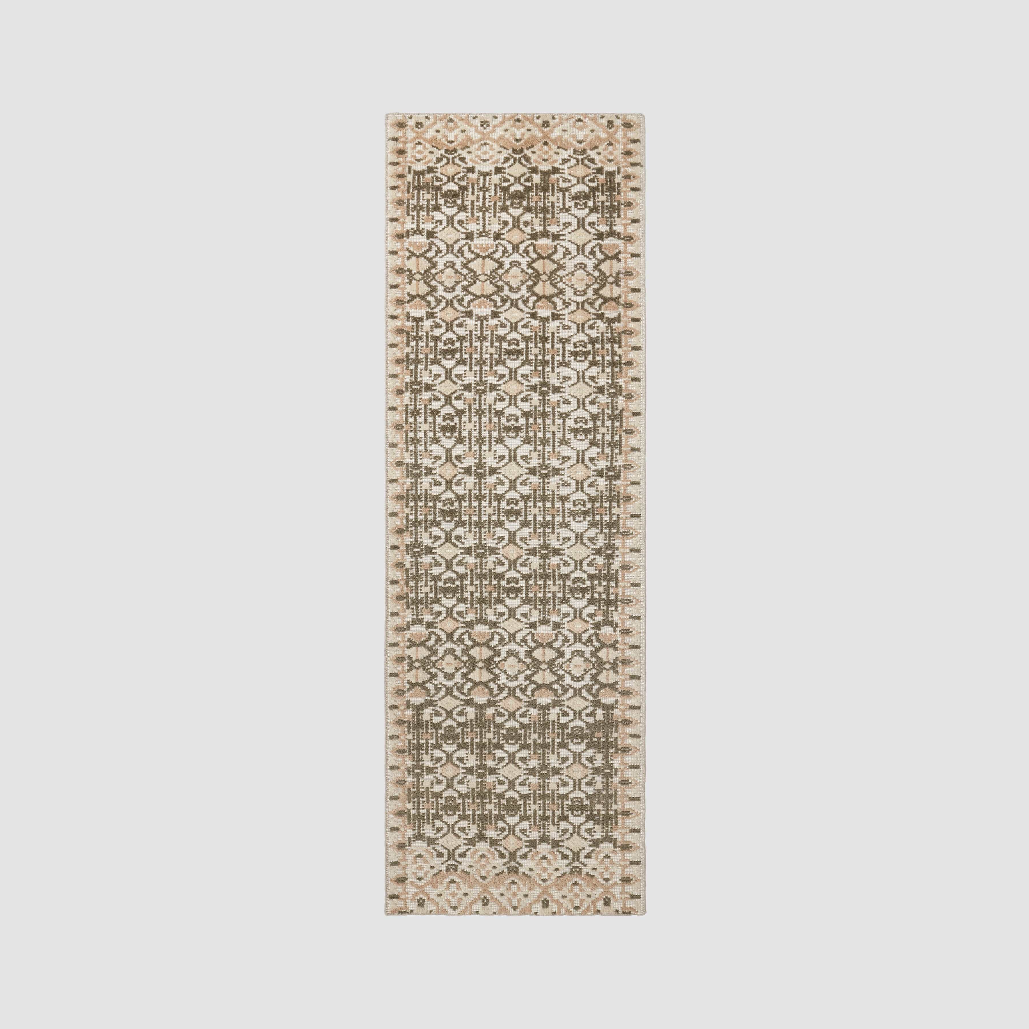 Hanita Hand-Knotted Accent Rug