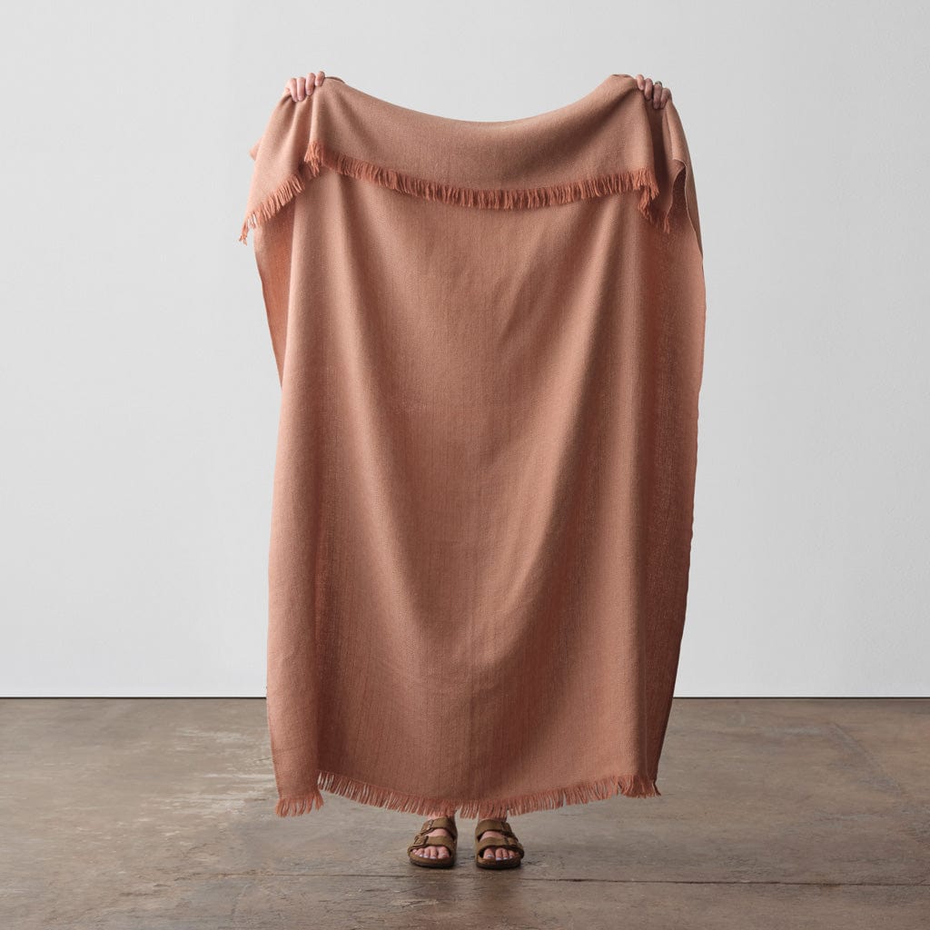 La Calle Alpaca Throw