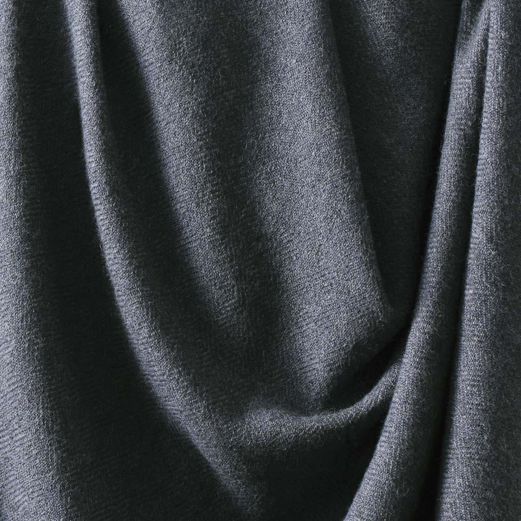 La Calle Alpaca Throw