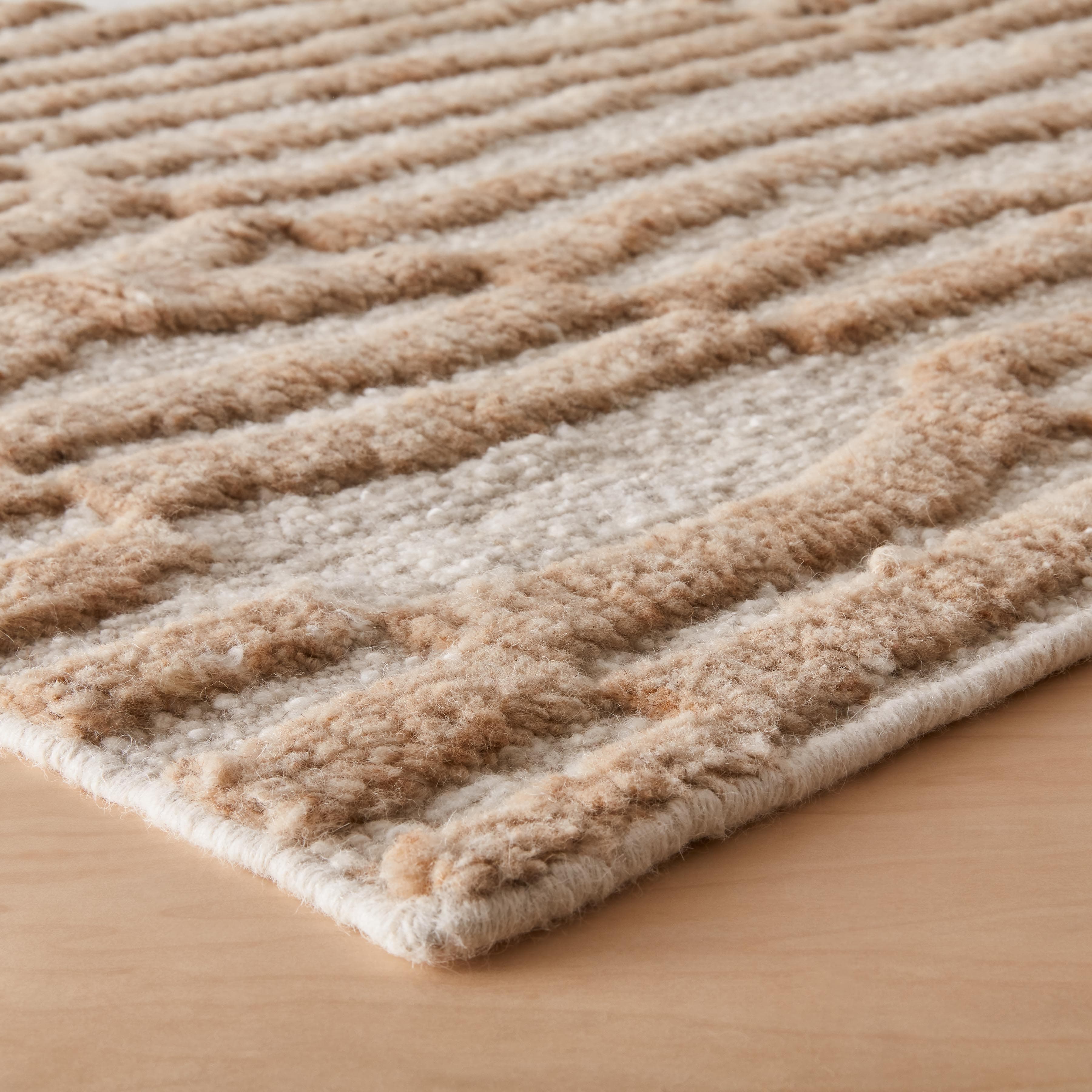 Zaha Hand-Knotted Area Rug